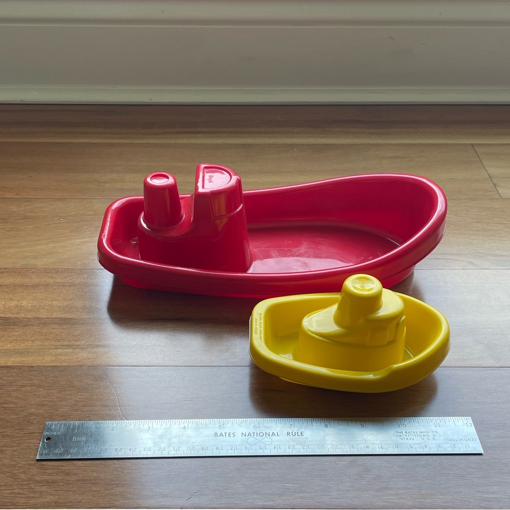 Plastic Boat Set